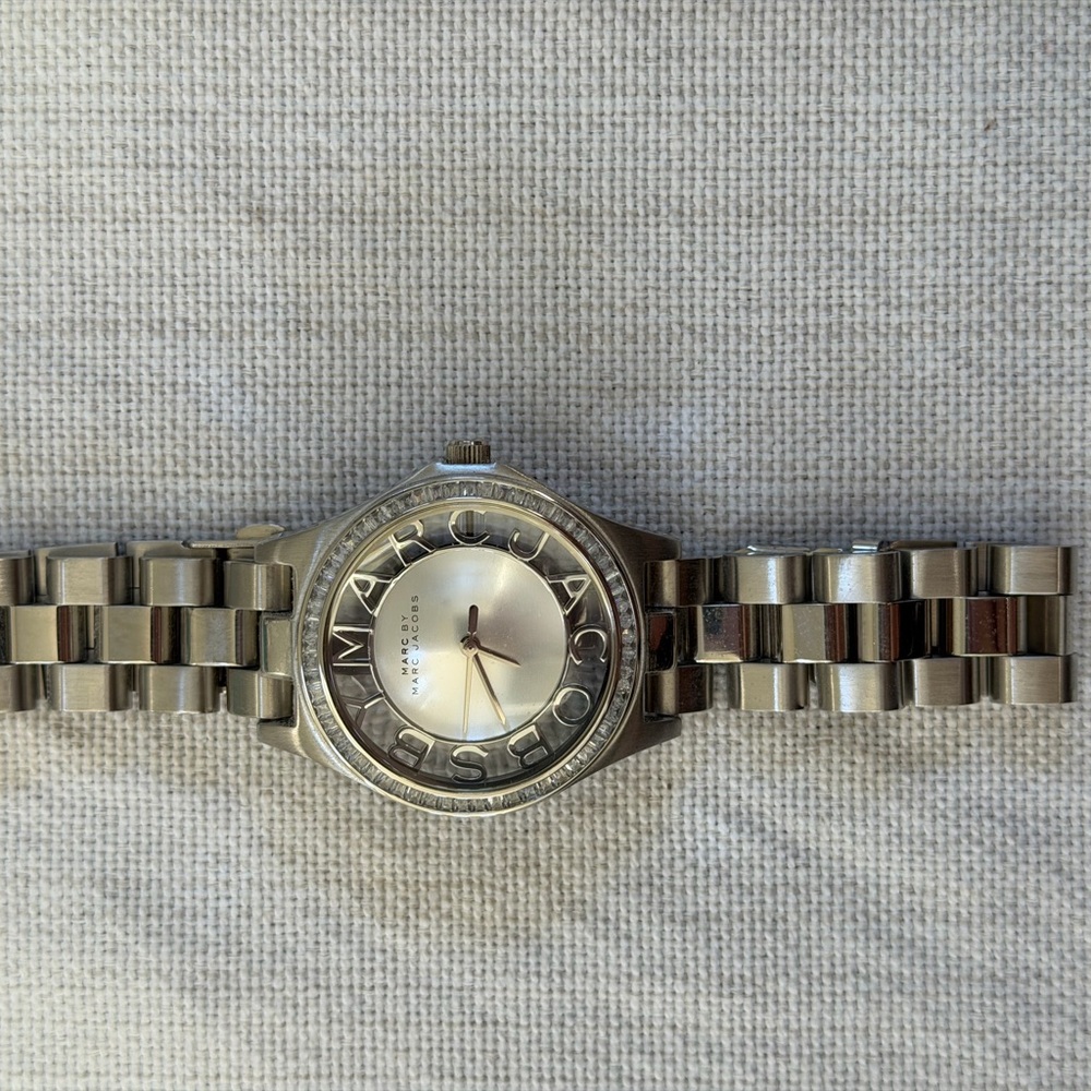 Marc Jacobs MBM3337 Henry Transparent Stainless Steel Silver Women’s Watch